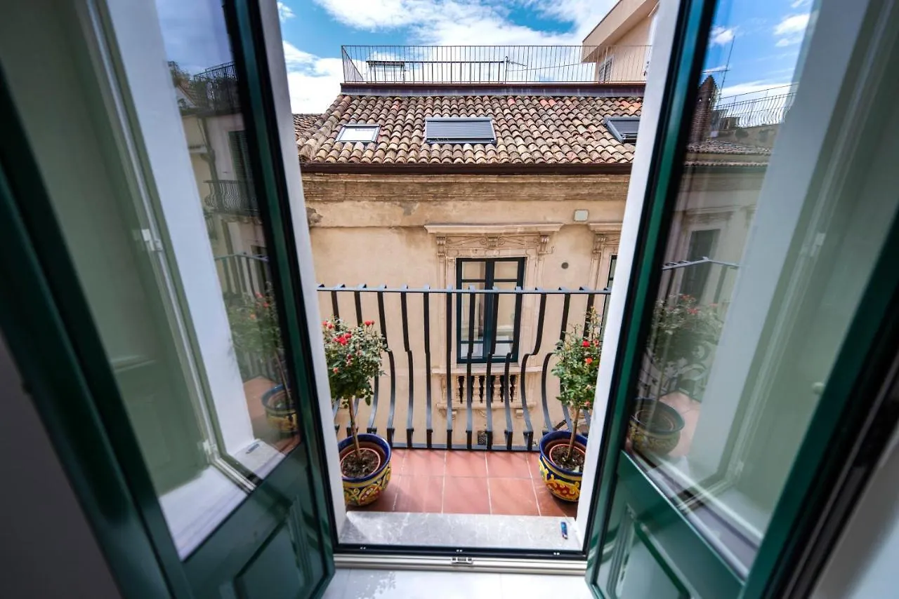 Kapitano Apartments Taormina Italy